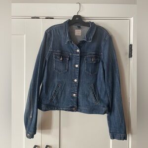 J.Crew Medium Wash Denim Jacket - Size L 👖🧥
